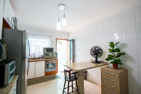 Casa à venda com 150m², 3 quartos e 3 vagas Casa à venda com 150m², 3 quartos e 3 vagasCozinha
