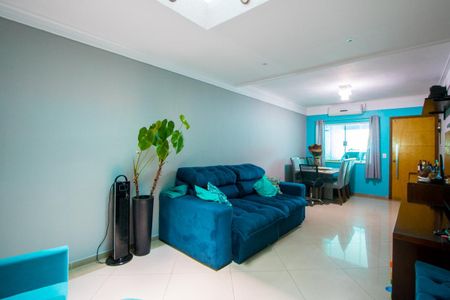 Casa à venda com 150m², 3 quartos e 3 vagas Casa à venda com 150m², 3 quartos e 3 vagasSala