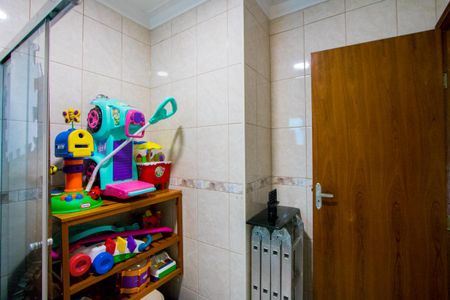 Casa à venda com 150m², 3 quartos e 3 vagas Casa à venda com 150m², 3 quartos e 3 vagasBanheiro social