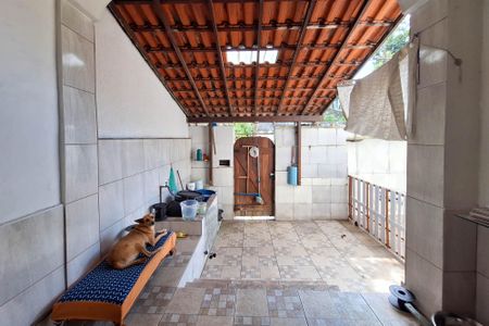 Casa à venda com 129m², 3 quartos e 1 vaga Casa à venda com 129m², 3 quartos e 1 vagaVaranda da Sala