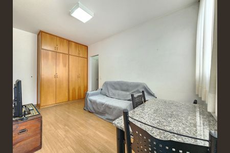Apartamento à venda com 40m², 1 quarto e 1 vagaSala