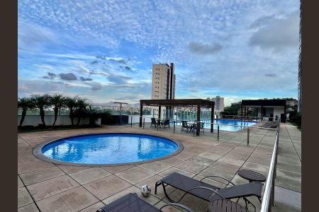 Apartamento à venda com 147m², 4 quartos e 3 vagasÁrea comum - Piscina