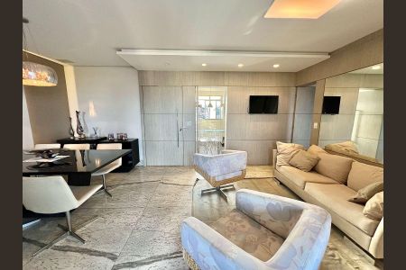Apartamento à venda com 147m², 4 quartos e 3 vagasSala