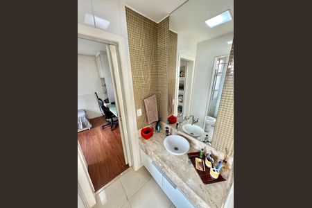 Apartamento à venda com 147m², 4 quartos e 3 vagas Semi Suíte 1