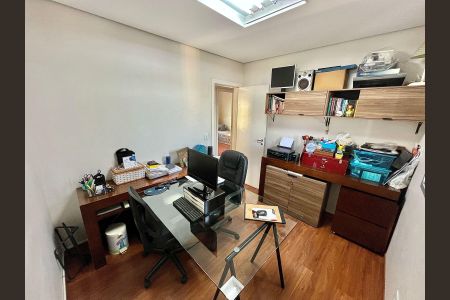 Apartamento à venda com 147m², 4 quartos e 3 vagasQuarto 1