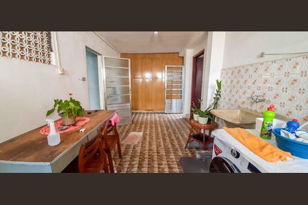 Casa à venda com 120m², 3 quartos e 2 vagas Casa à venda com 120m², 3 quartos e 2 vagasÁrea de Serviço