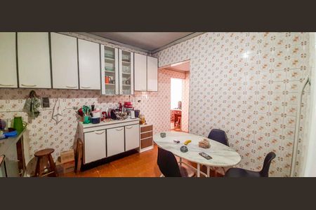 Casa à venda com 120m², 3 quartos e 2 vagas Casa à venda com 120m², 3 quartos e 2 vagasCozinha