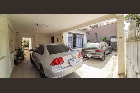 Casa à venda com 120m², 3 quartos e 2 vagas Casa à venda com 120m², 3 quartos e 2 vagasGaragem