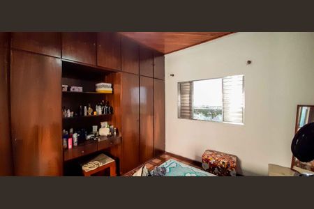 Casa à venda com 120m², 3 quartos e 2 vagas Casa à venda com 120m², 3 quartos e 2 vagasQuarto 1