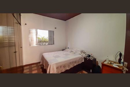 Casa à venda com 120m², 3 quartos e 2 vagas Casa à venda com 120m², 3 quartos e 2 vagasQuarto 2