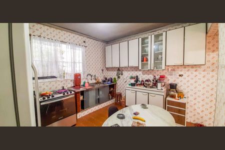 Casa à venda com 120m², 3 quartos e 2 vagas Casa à venda com 120m², 3 quartos e 2 vagasCozinha