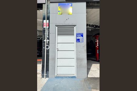 Studio para alugar com 40m², 1 quarto e sem vaga Studio para alugar com 40m², 1 quarto e sem vagaFachada