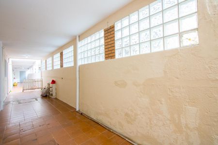 Casa à venda com 180m², 2 quartos e 1 vaga Casa à venda com 180m², 2 quartos e 1 vagaCorredor Externo