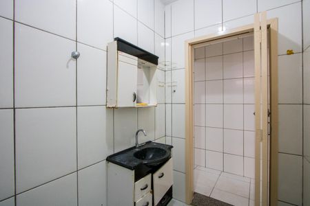 Casa à venda com 180m², 2 quartos e 1 vaga Casa à venda com 180m², 2 quartos e 1 vagaBanheiro social 2
