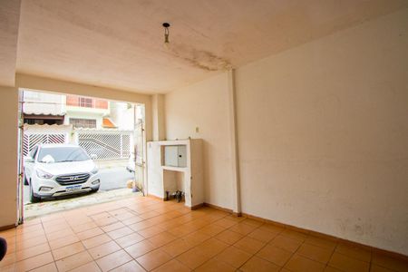 Casa à venda com 180m², 2 quartos e 1 vaga Casa à venda com 180m², 2 quartos e 1 vagaGaragem
