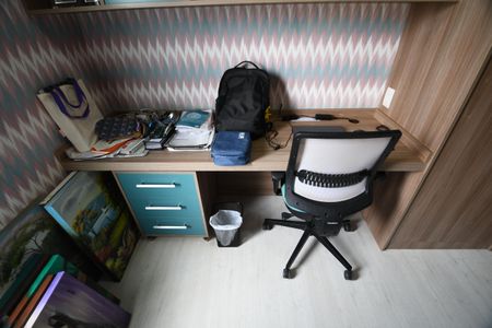 Casa de condomínio para alugar com 320m², 3 quartos e 4 vagasEscritório