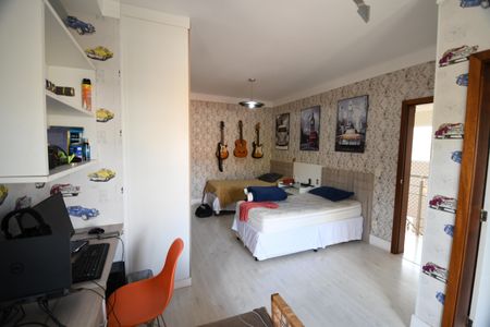 Casa de condomínio para alugar com 320m², 3 quartos e 4 vagasQuarto Suíte 2