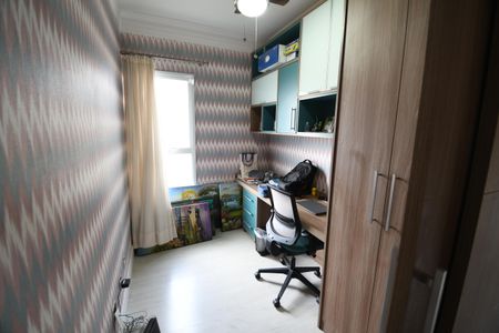 Casa de condomínio para alugar com 320m², 3 quartos e 4 vagasEscritório