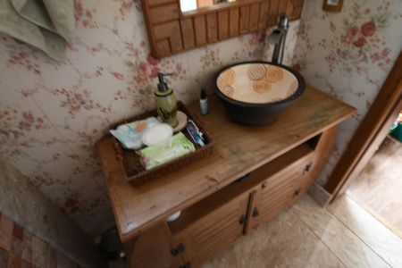 Casa de condomínio para alugar com 320m², 3 quartos e 4 vagasLavabo