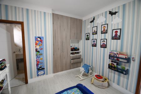 Casa de condomínio para alugar com 320m², 3 quartos e 4 vagasQuarto Suíte 1