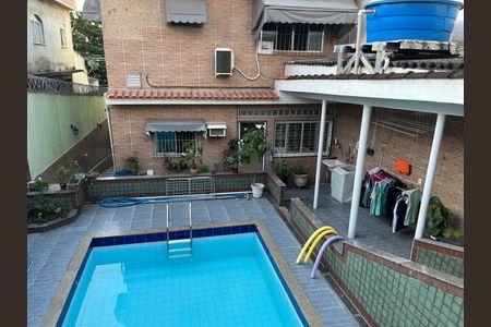 Casa à venda com 350m², 4 quartos e 2 vagasPiscina