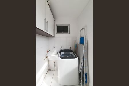 Apartamento à venda com 73m², 2 quartos e 1 vaga Apartamento à venda com 73m², 2 quartos e 1 vagaÁrea de Serviço