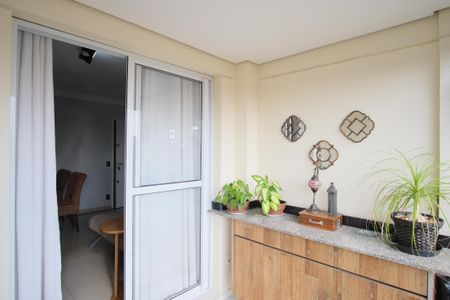 Apartamento à venda com 57m², 2 quartos e 1 vagaVaranda