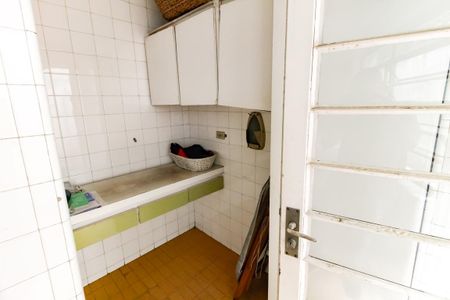 Casa à venda com 800m², 5 quartos e NaN vagas Casa à venda com 800m², 5 quartos e NaN vagasÁrea de Serviço