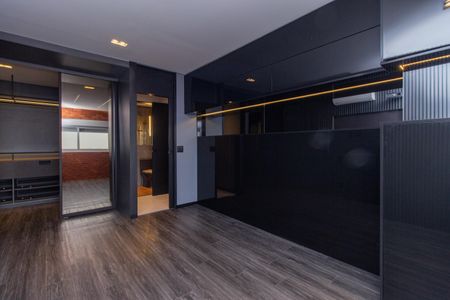 Apartamento à venda com 111m², 2 quartos e 3 vagas Apartamento à venda com 111m², 2 quartos e 3 vagasSuíte