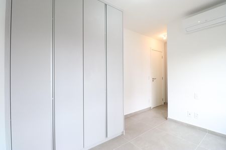 Apartamento à venda com 151m², 3 quartos e 2 vagasSuíte 1