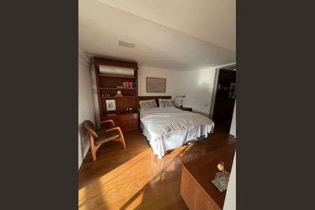 Apartamento à venda com 175m², 3 quartos e 2 vagas Apartamento à venda com 175m², 3 quartos e 2 vagasQuarto 1