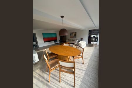 Apartamento à venda com 175m², 3 quartos e 2 vagas Apartamento à venda com 175m², 3 quartos e 2 vagasSala