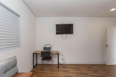 Casa à venda com 200m², 3 quartos e 2 vagasSuíte 2