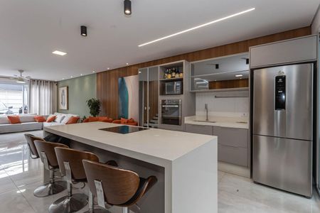 Casa à venda com 200m², 3 quartos e 2 vagasSala/Cozinha