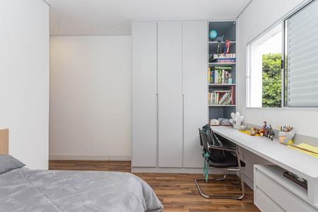 Casa à venda com 200m², 3 quartos e 2 vagasSuíte 1