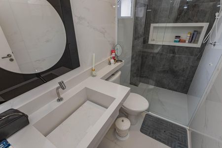 Casa à venda com 200m², 3 quartos e 2 vagasBanheiro da Suíte 2