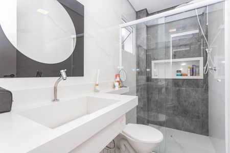 Casa à venda com 200m², 3 quartos e 2 vagasBanheiro da Suíte 2