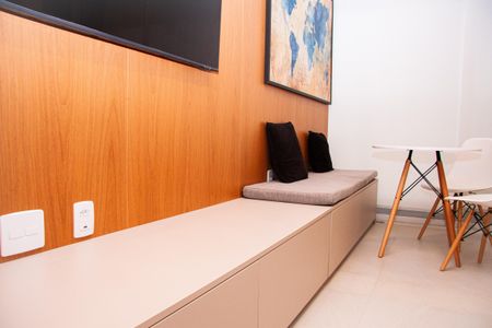 Apartamento à venda com 45m², 1 quarto e 1 vaga Apartamento à venda com 45m², 1 quarto e 1 vagaSala