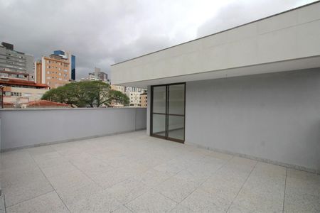Apartamento à venda com 144m², 2 quartos e 2 vagasCobertura