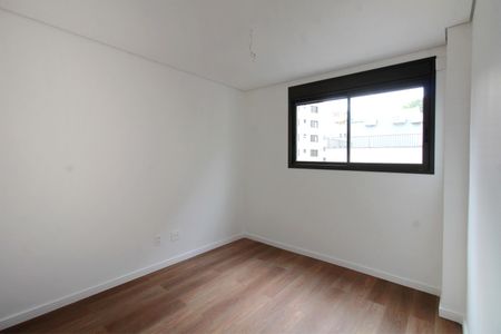 Apartamento à venda com 144m², 2 quartos e 2 vagasQuarto 