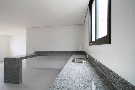 Apartamento à venda com 144m², 2 quartos e 2 vagasCozinha