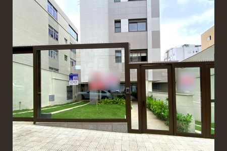 Apartamento à venda com 144m², 2 quartos e 2 vagas Apartamento à venda com 144m², 2 quartos e 2 vagasFachada