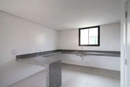 Apartamento à venda com 144m², 2 quartos e 2 vagasCozinha