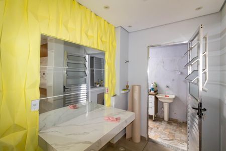 Apartamento à venda com 40m², 2 quartos e sem vaga Apartamento à venda com 40m², 2 quartos e sem vagaSala