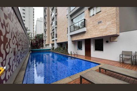 Studio à venda com 38m², 1 quarto e 1 vaga Studio à venda com 38m², 1 quarto e 1 vagaPiscina