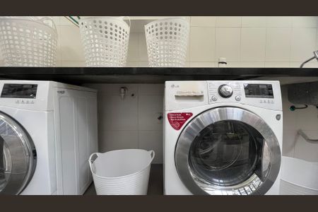 Studio à venda com 38m², 1 quarto e 1 vaga Studio à venda com 38m², 1 quarto e 1 vagaLavanderia