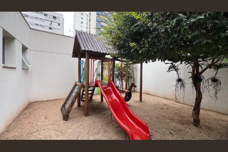 Studio à venda com 38m², 1 quarto e 1 vaga Studio à venda com 38m², 1 quarto e 1 vagaPlayground
