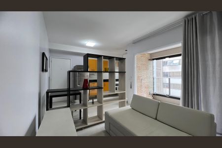 Studio à venda com 38m², 1 quarto e 1 vaga Studio à venda com 38m², 1 quarto e 1 vagaSala