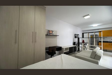 Studio à venda com 38m², 1 quarto e 1 vaga Studio à venda com 38m², 1 quarto e 1 vagaSuite