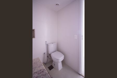 Apartamento à venda com 144m², 4 quartos e 2 vagas Apartamento à venda com 144m², 4 quartos e 2 vagasBanheiro Social